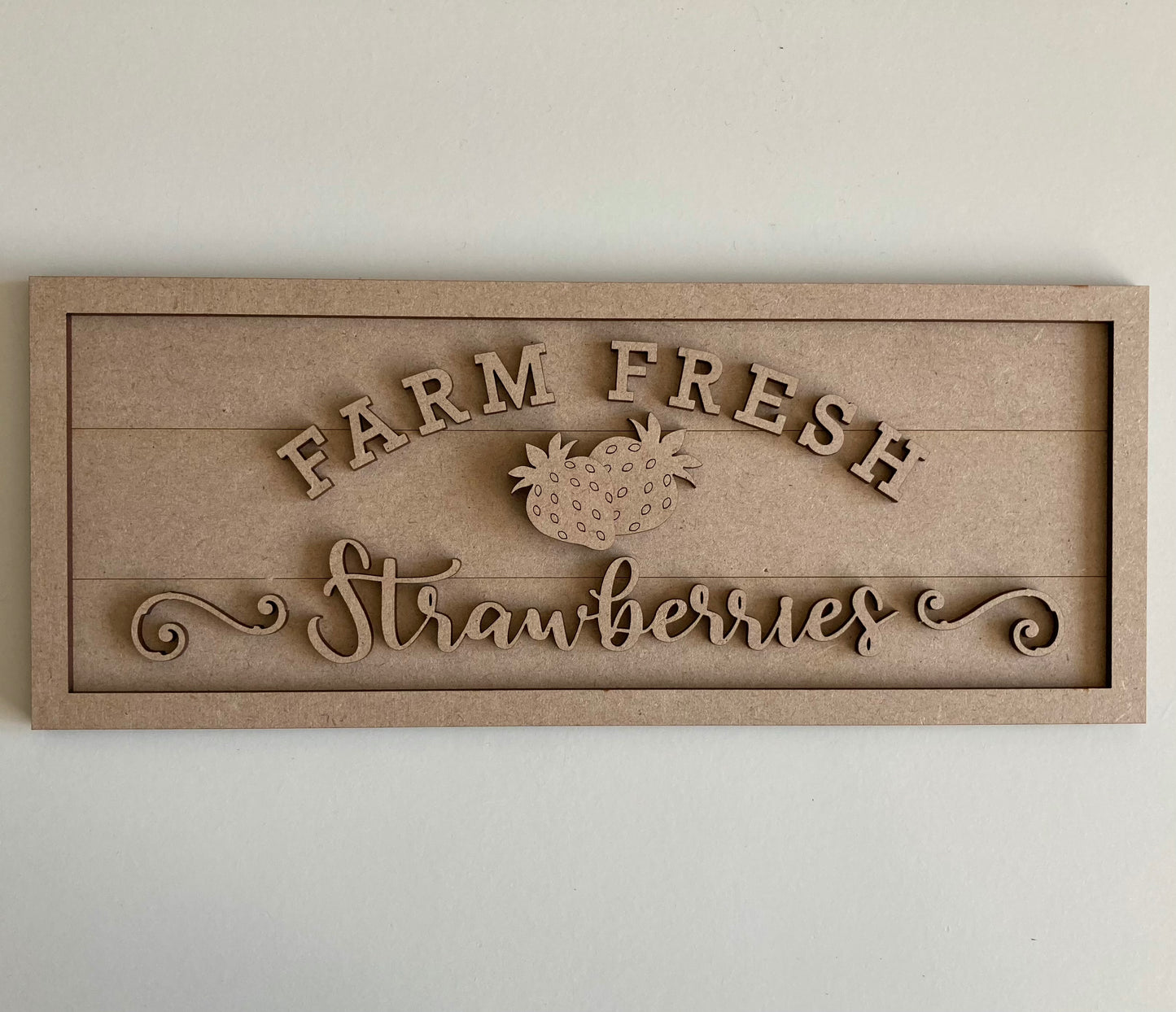 30cm Farm Fresh Strawberries Sign
