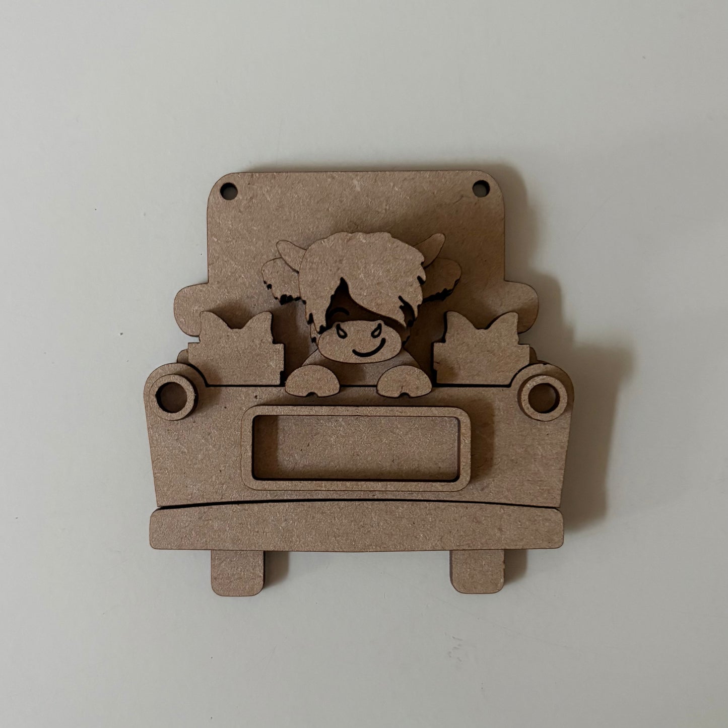 9cm Highland Cow In Truck Decoration