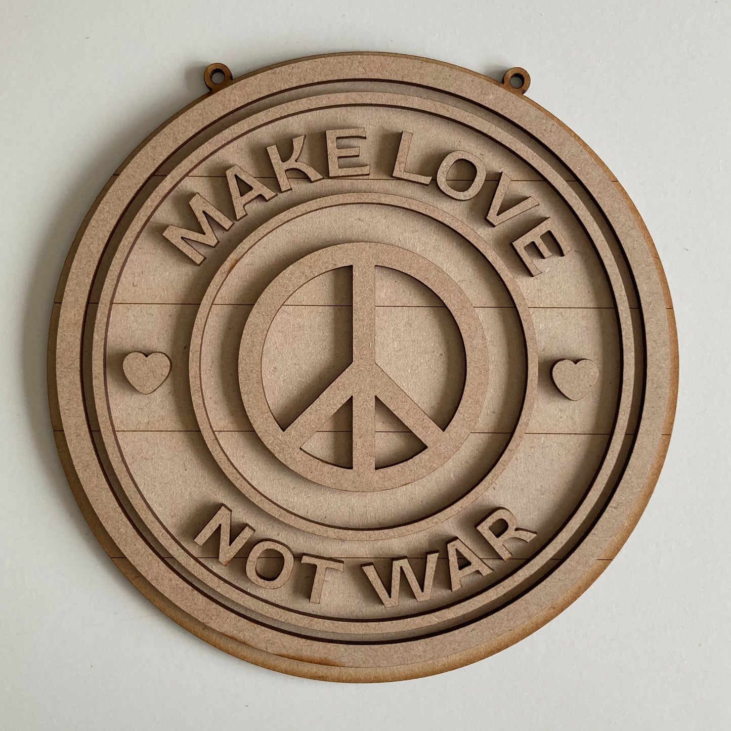 20cm Make Love Not War Sign