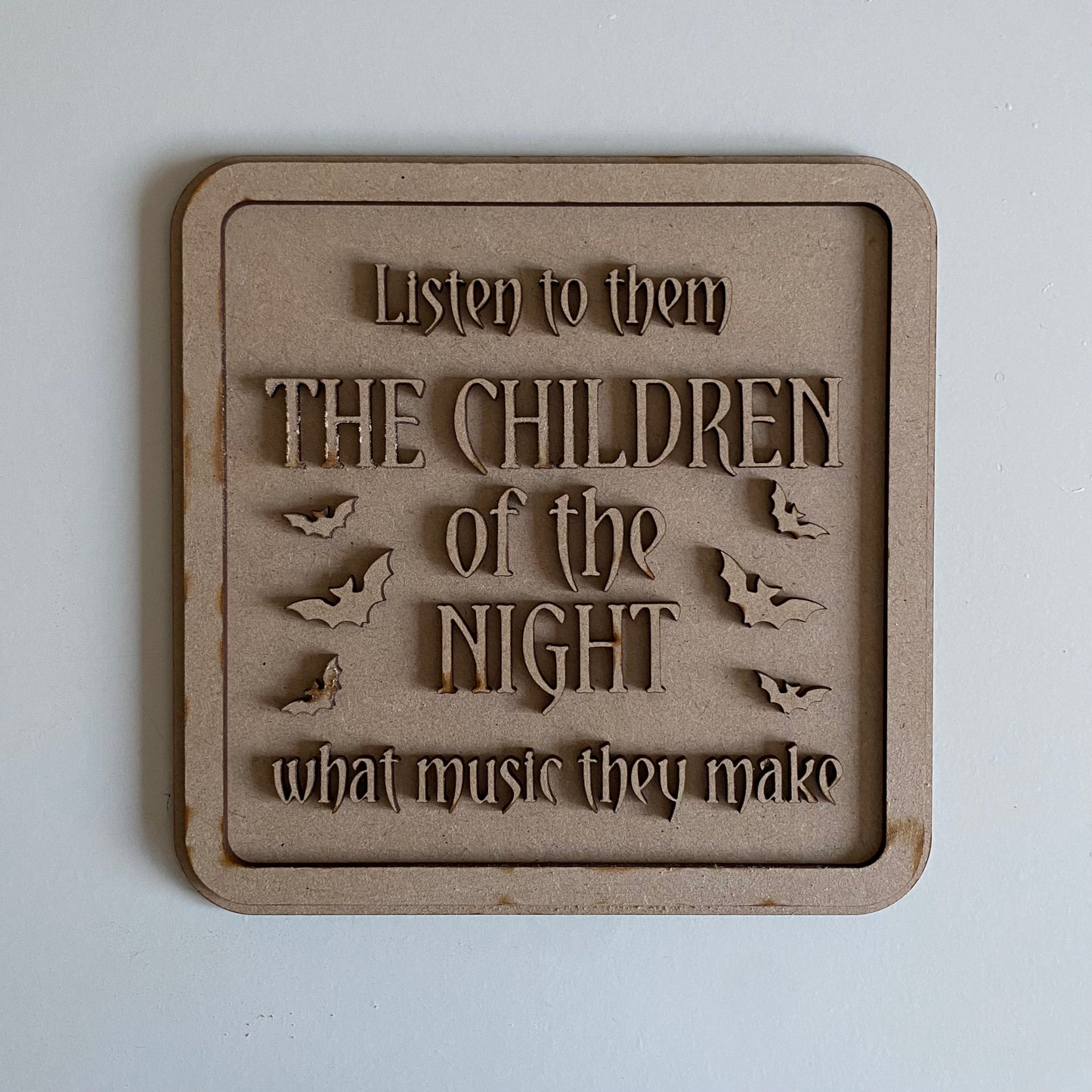 19cm The Children Of The Night Dracula Sign