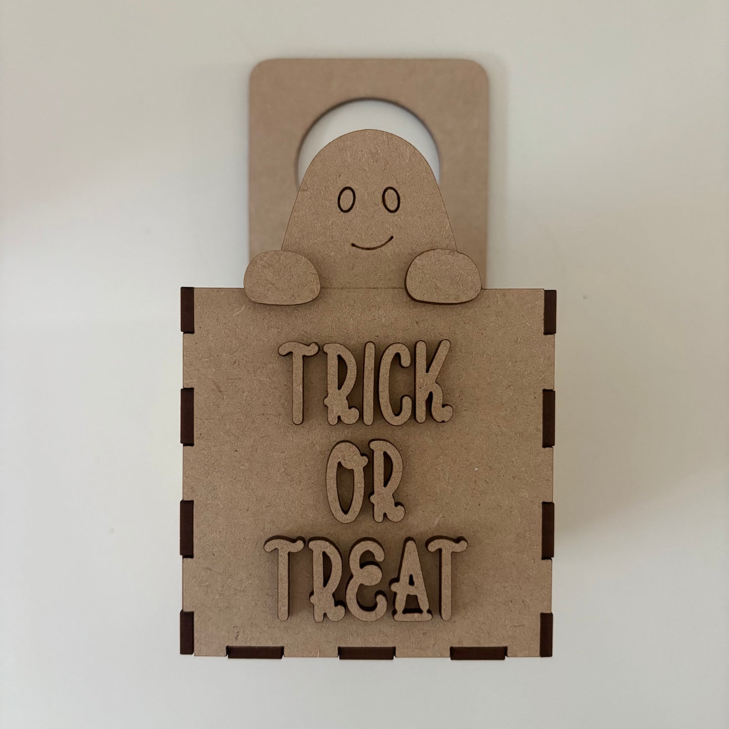 19cm Trick Or Treat Door Hanger Box