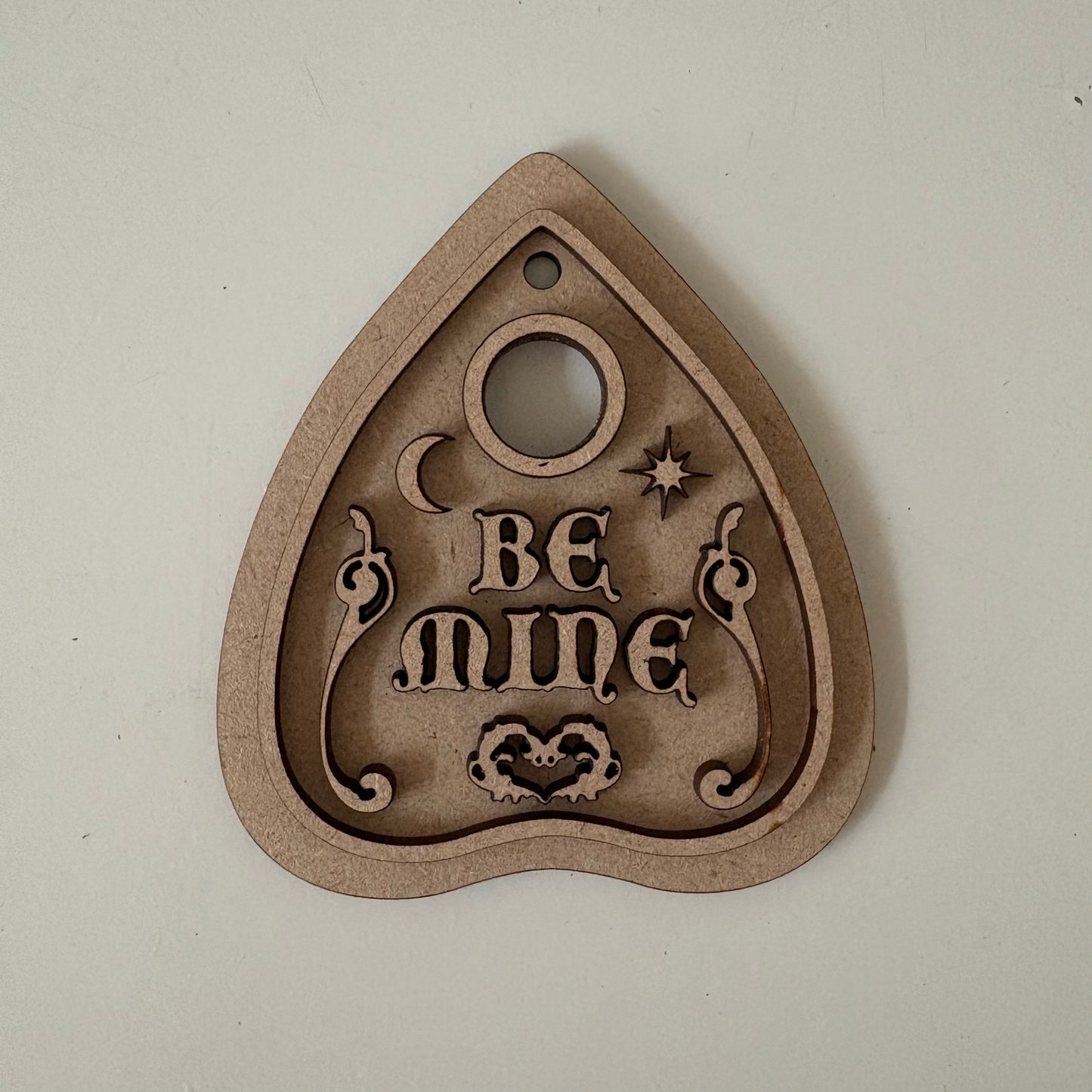 9cm Planchette Be Mine Decoration