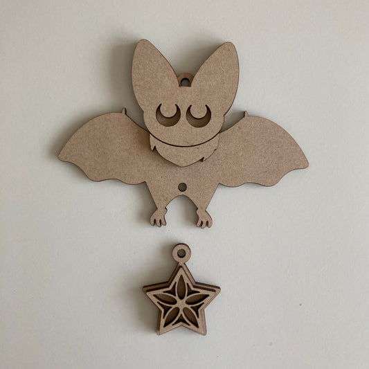 14cm Bat & Patterned Star Dangly Decoration