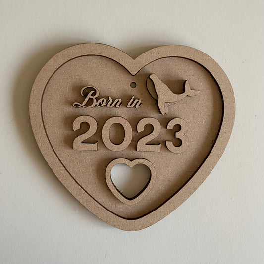15cm Born In 2026 Heart - Whale Sign