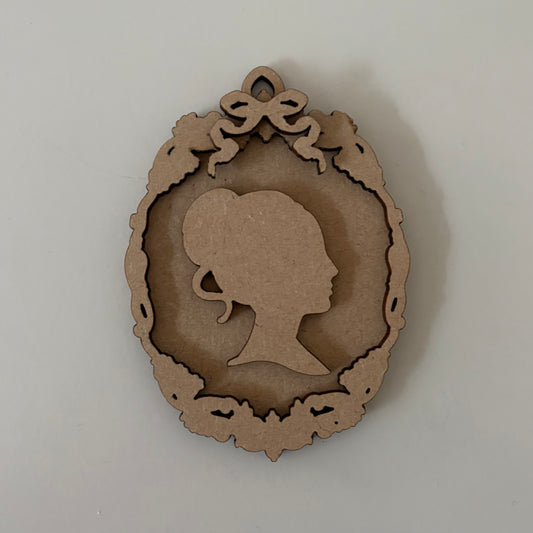 10.5cm Cameo Decoration