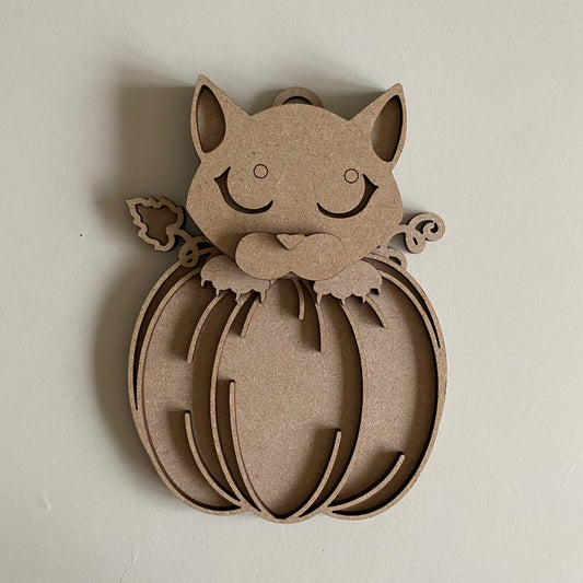 15cm Cat In Pumpkin Decoration