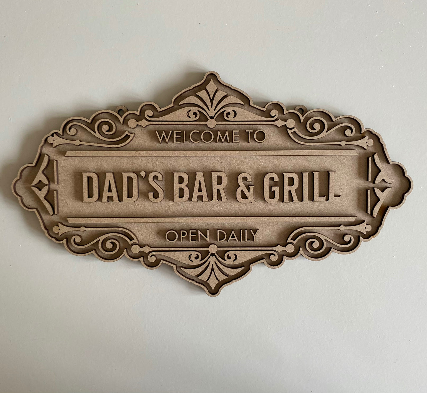 30cm Dad’s Bar & Grill Sign