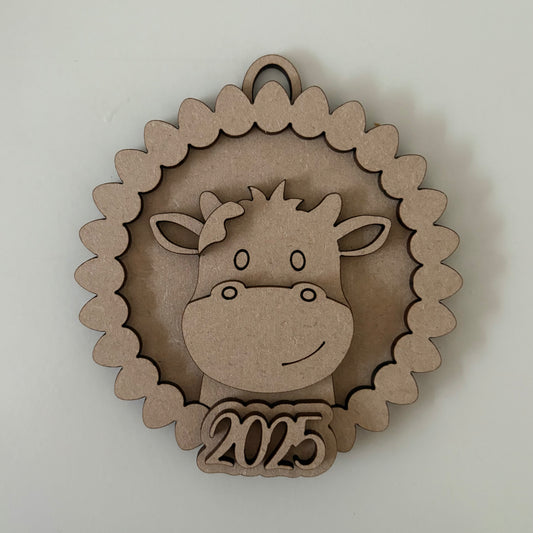 10cm Egg Border - Cow & Year Bauble