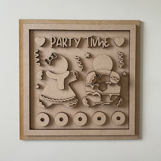 19cm Party Time Gingerbread Sign