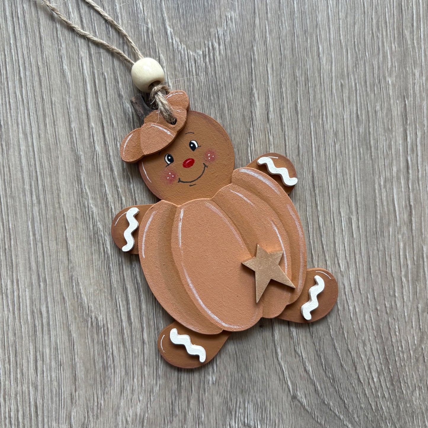 10cm Painted Gingerbread In A Pumpkin Decoration