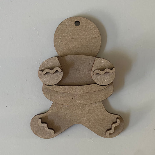 10cm Gingerbread Holding Macaron Character
