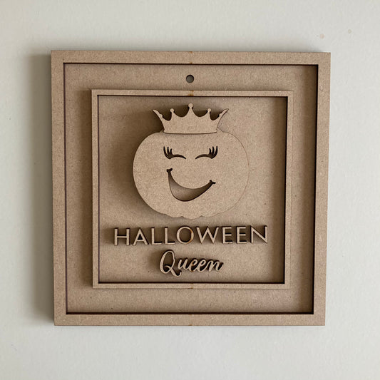 15cm Halloween Queen Sign