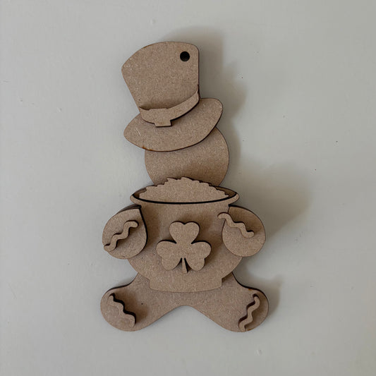 13cm Irish Gingerbread Holding Pot Of Gold Character