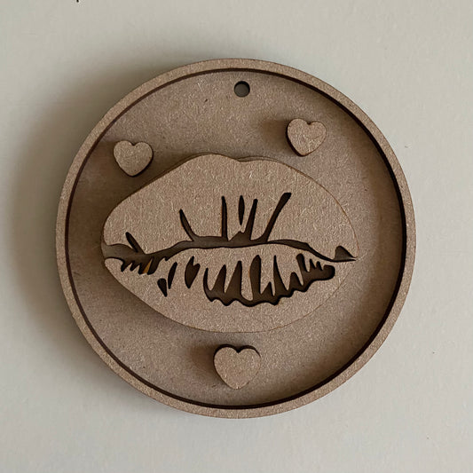 10cm Lips Round bauble
