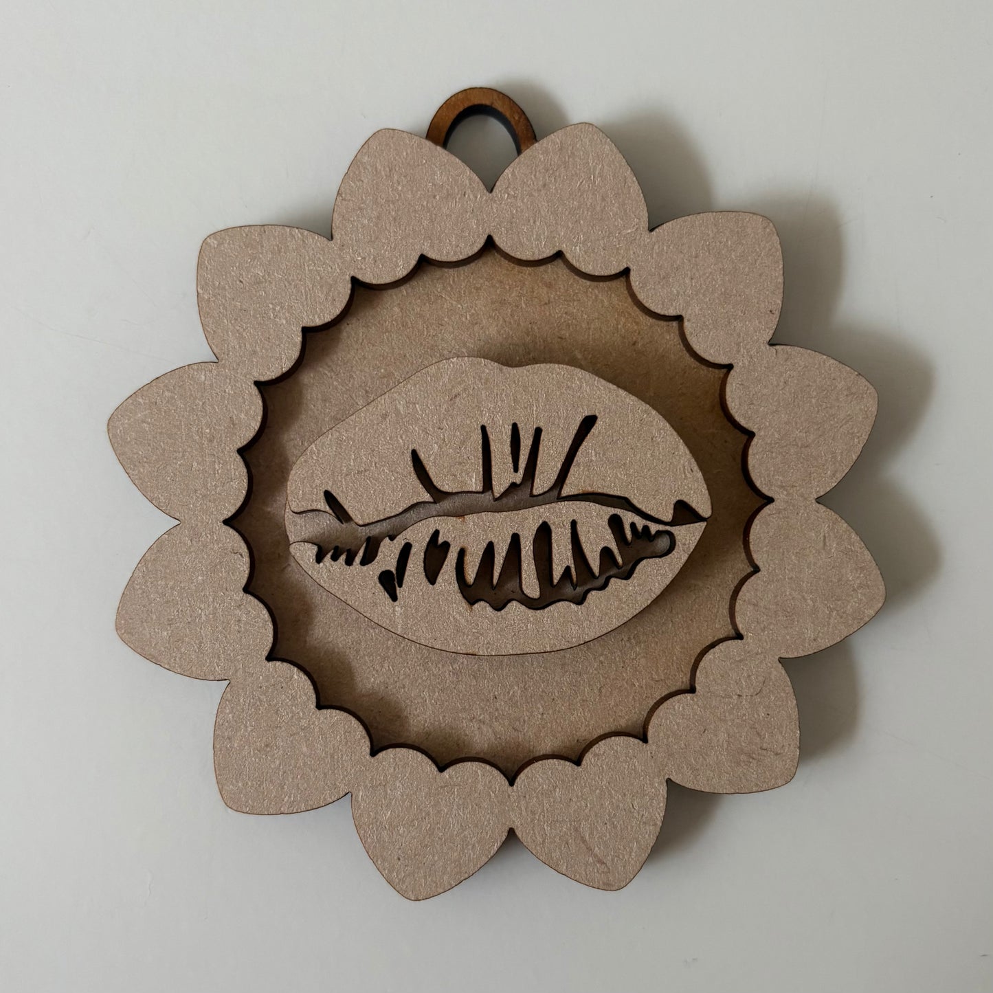 10cm Lips Heart Border Bauble