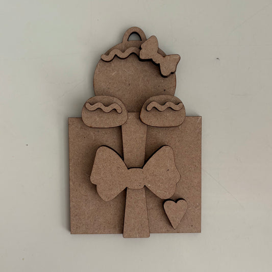 12cm Primitive Gingerbread Lady In A Present Decoration