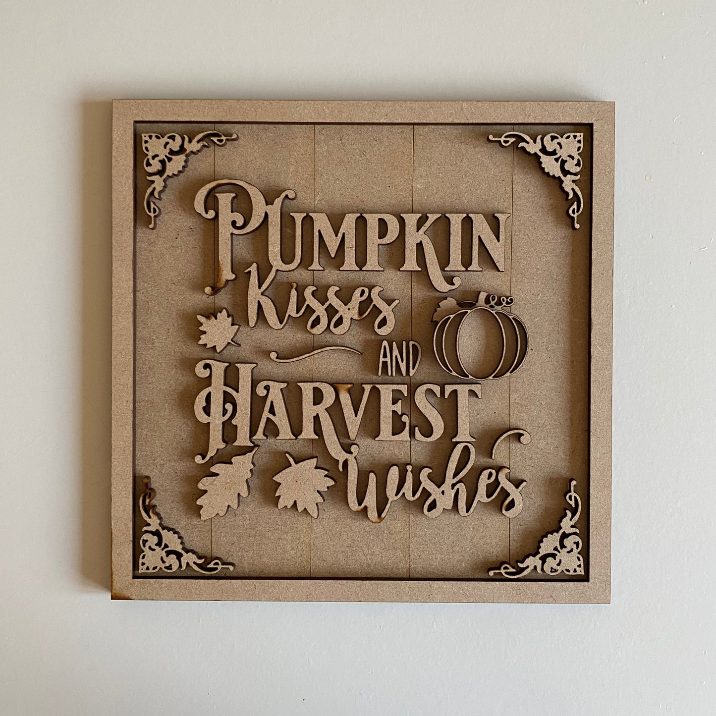 19cm Pumpkin Kisses & Harvest Wishes Sign