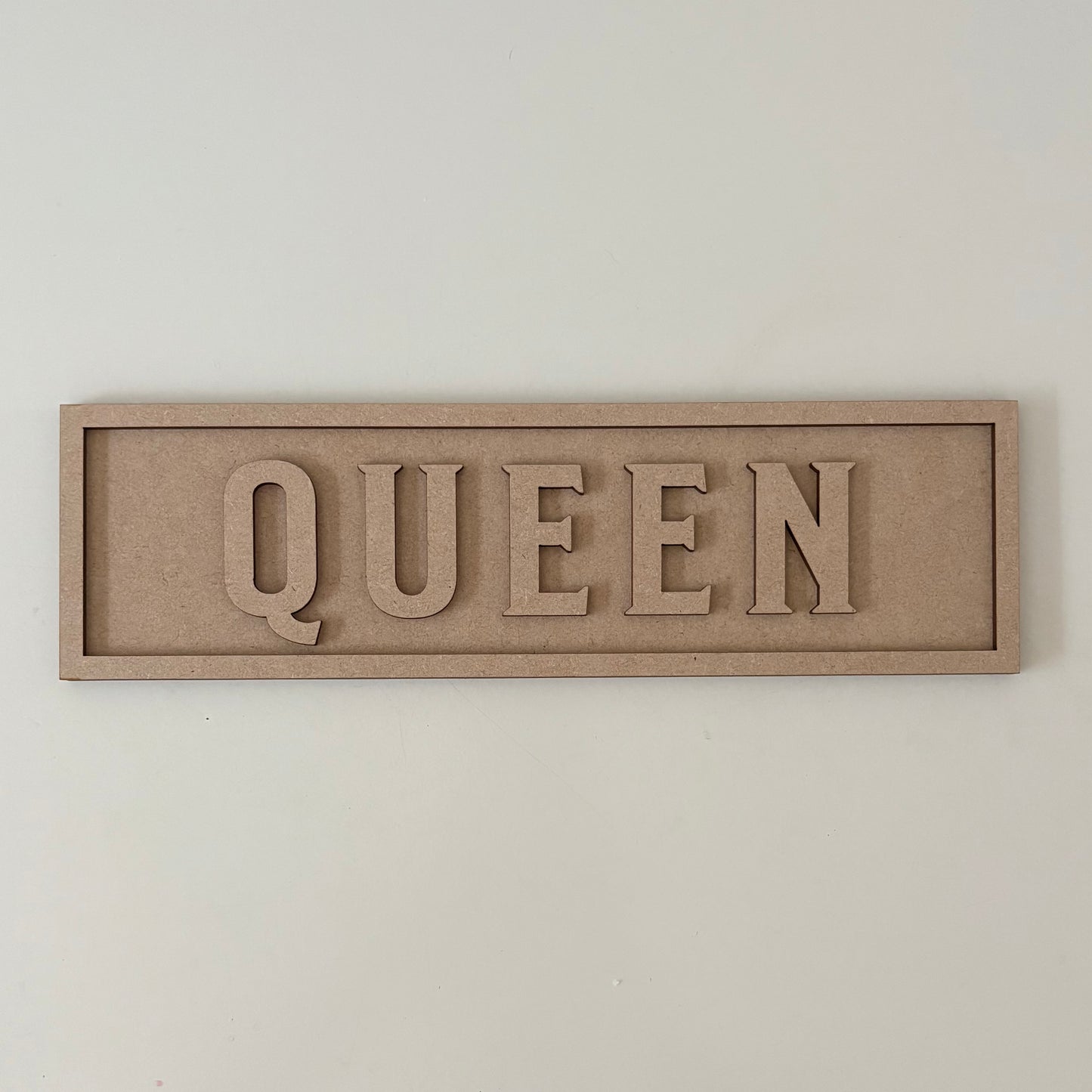 30cm Queen Sign