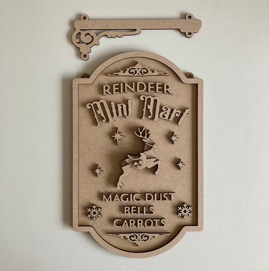 25cm Reindeer Mini Mart Hanging Sign
