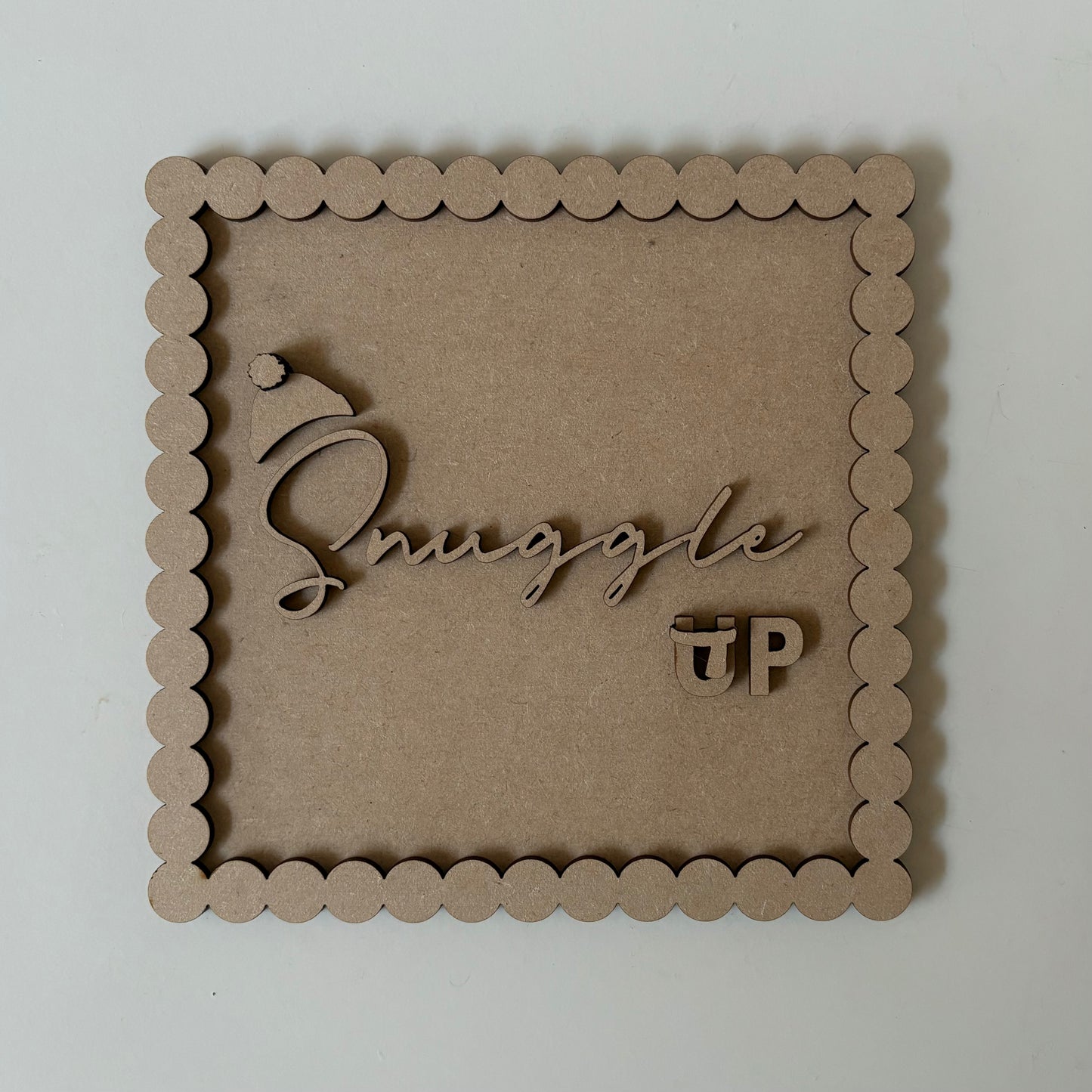 19cm Snuggle Up Snowball Boarder Sign