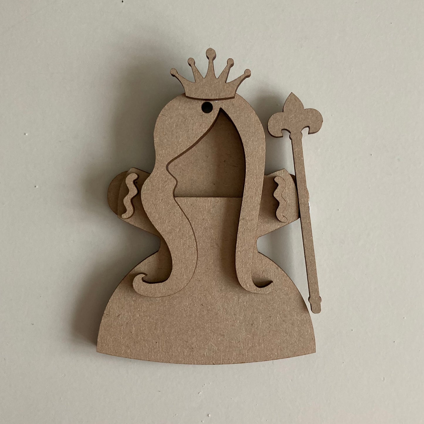 10cm White Queen Gingerbread Character