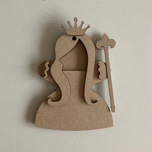 10cm White Queen Gingerbread Character